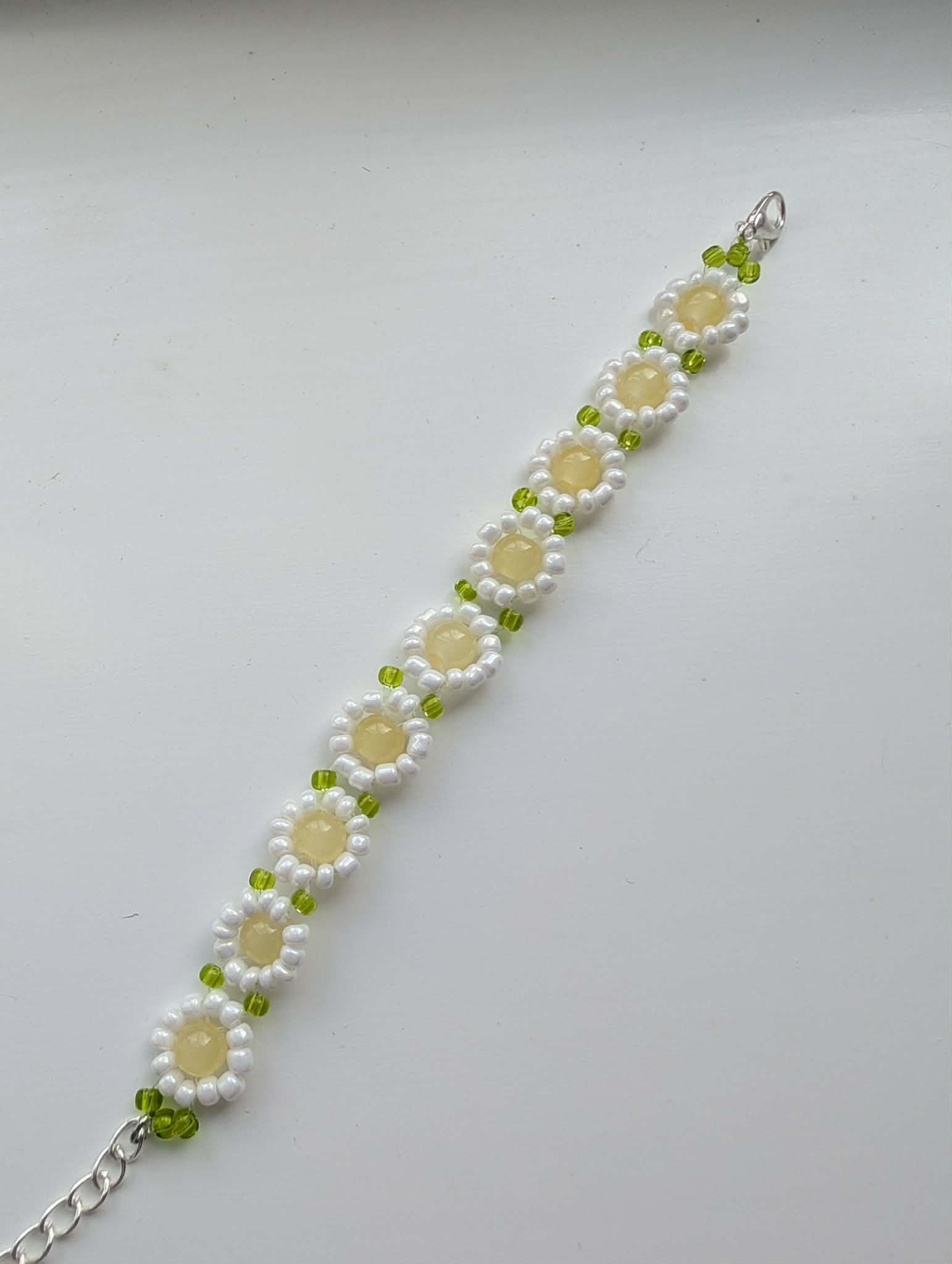 Daisy Beaded Bracelet