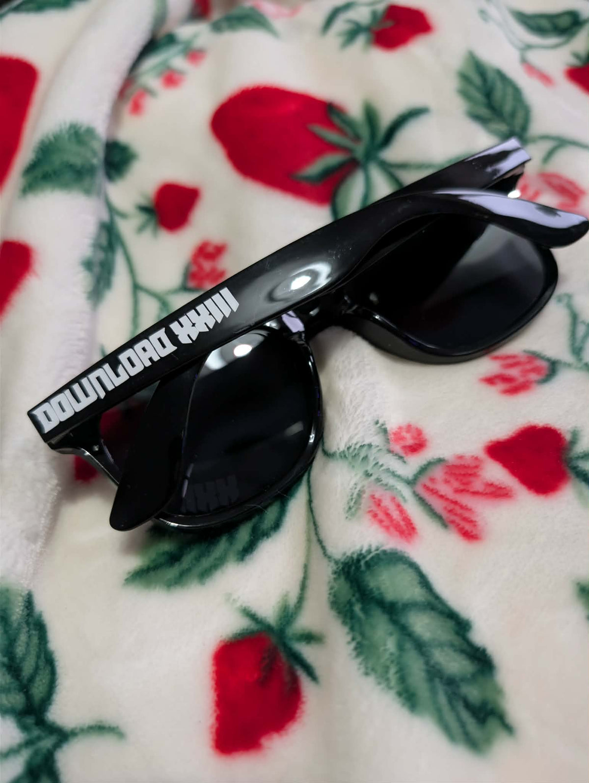 Download XXIV Sunglasses